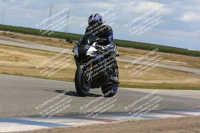 media/Apr-26-2024-TrackDaz (Fri) [[c4b677d280]]/B Group/120pm (Wheelie Bump)/
